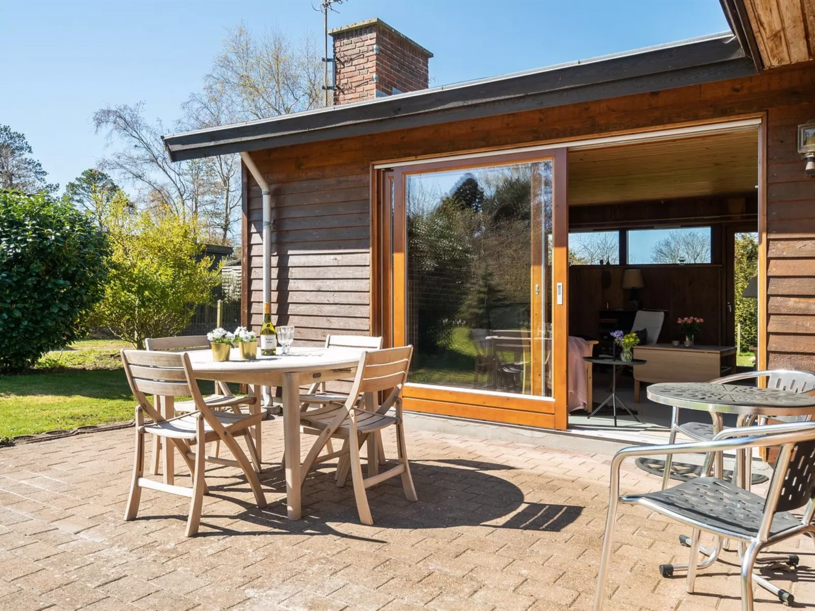 "Alvia" - 200m from the sea-Buiten