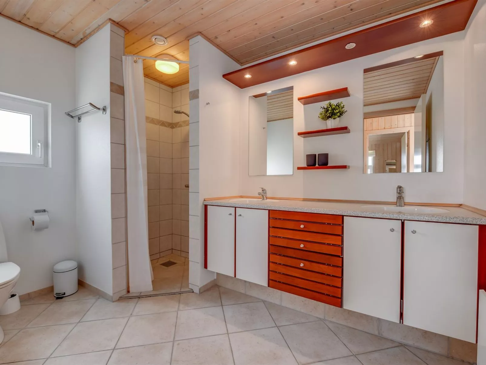 "Seved" - all inclusive - 500m from the sea-Binnen