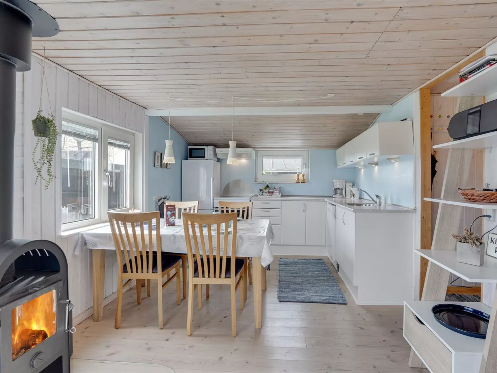 "Aarto" - 250m from the sea-Binnen
