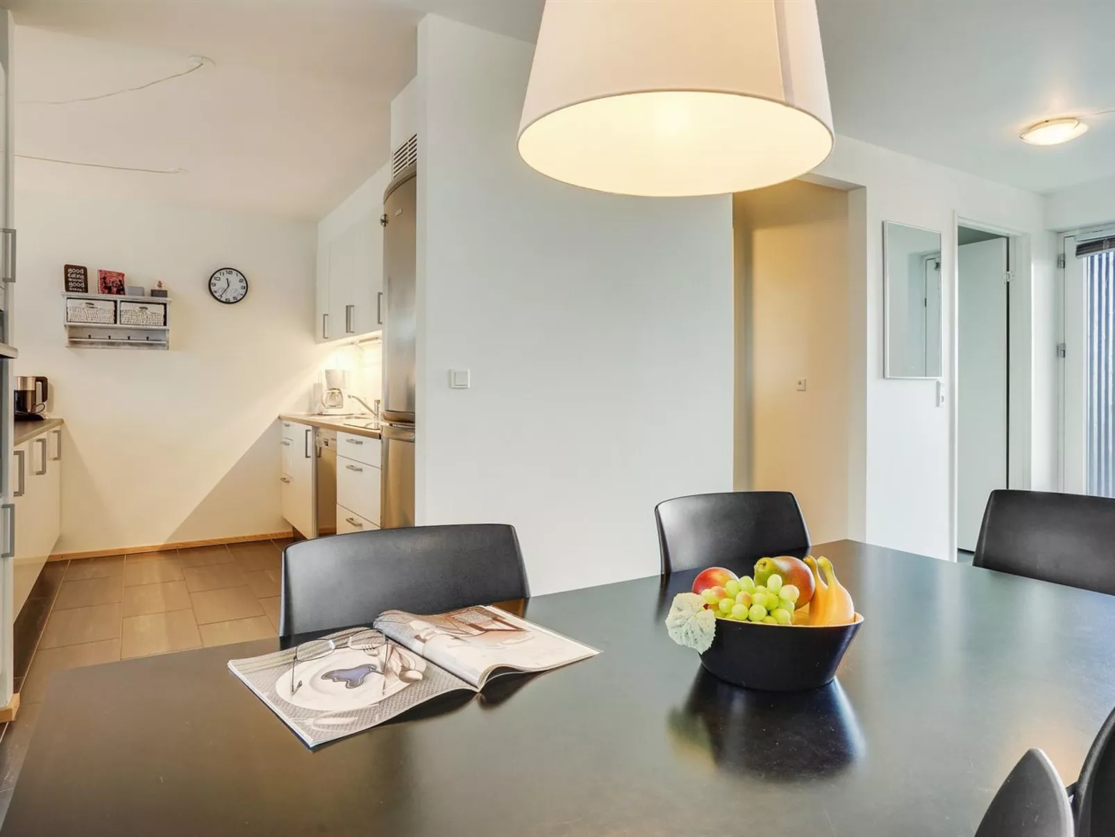 "Theis" - 100m from the sea-Binnen