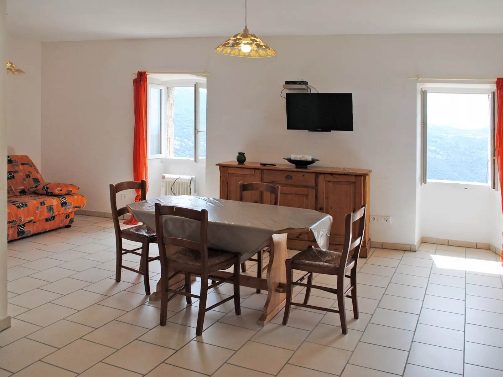 Casa Antonia-Binnen