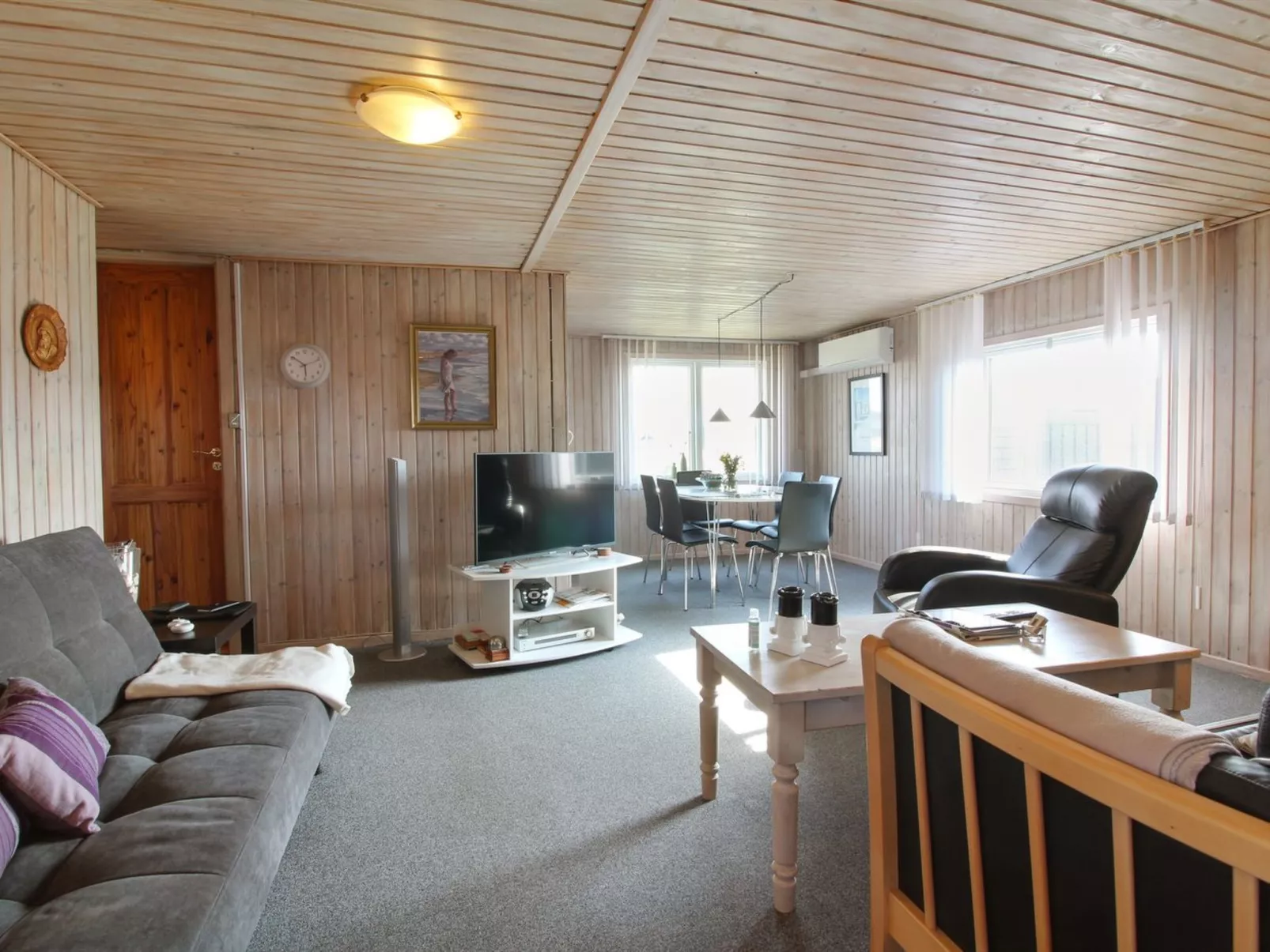 "Jarla" - 250m from the sea-Binnen