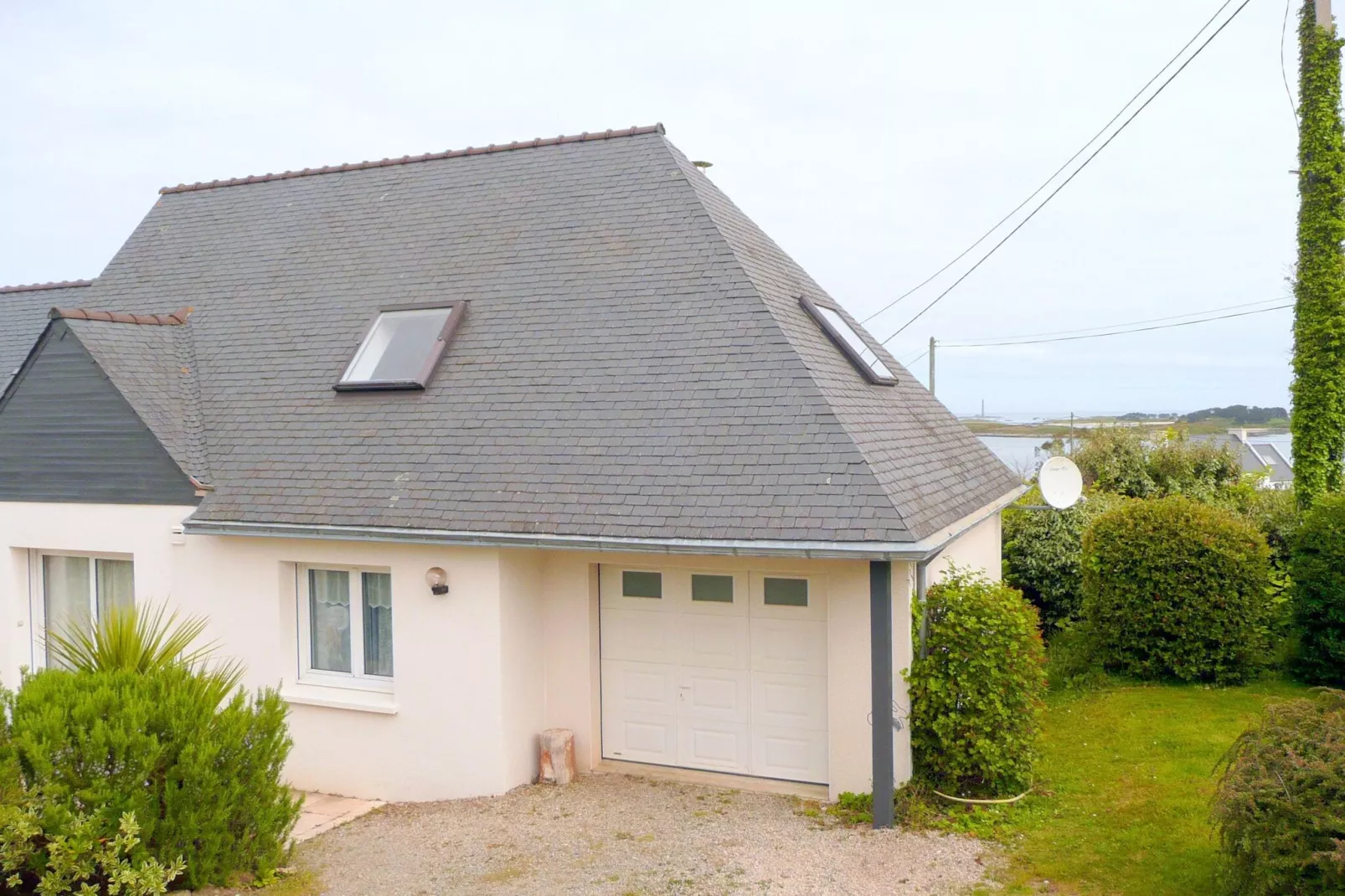 Ferienhaus mit Meerblick Landéda-Buitenkant zomer