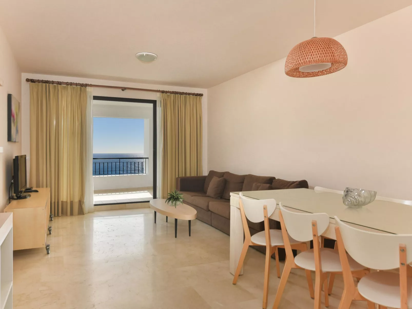 Amazing 3 bedrooms front sea view.-Binnen