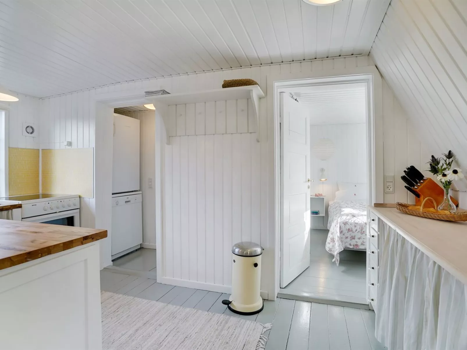 "Uddi" - 150m from the sea-Binnen