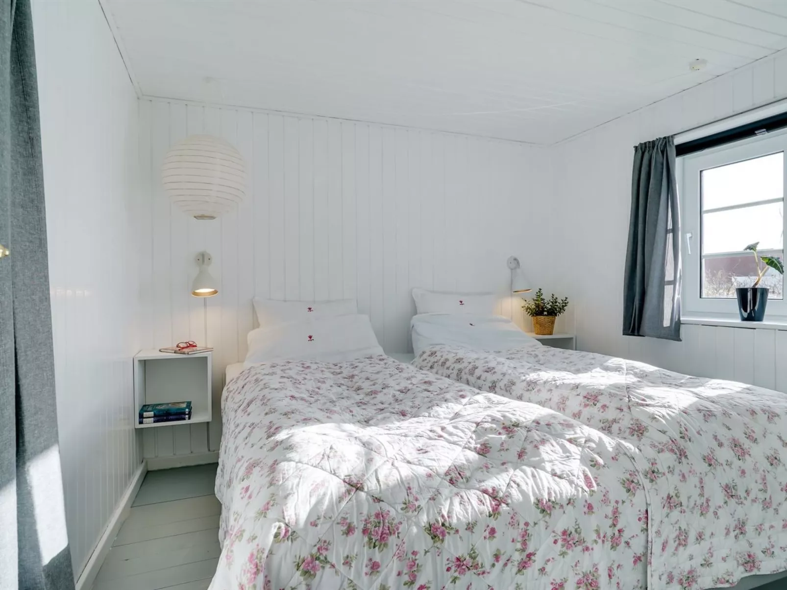 "Uddi" - 150m from the sea-Binnen