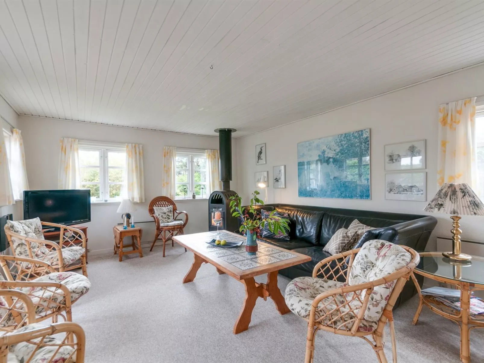 "Ingobert" - 50m from the sea-Binnen