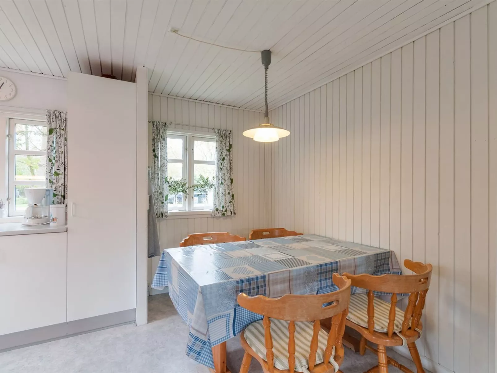 "Ingobert" - 50m from the sea-Binnen
