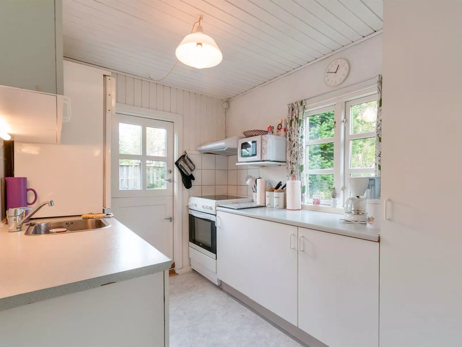 "Ingobert" - 50m from the sea-Binnen