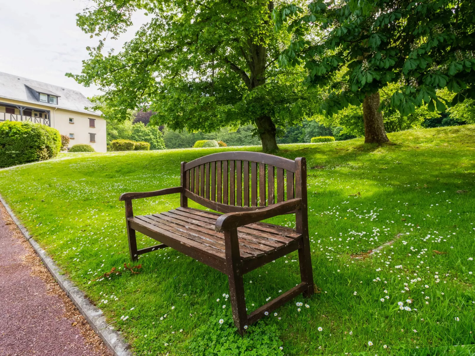 Le Parc de la Chaumière-Buiten