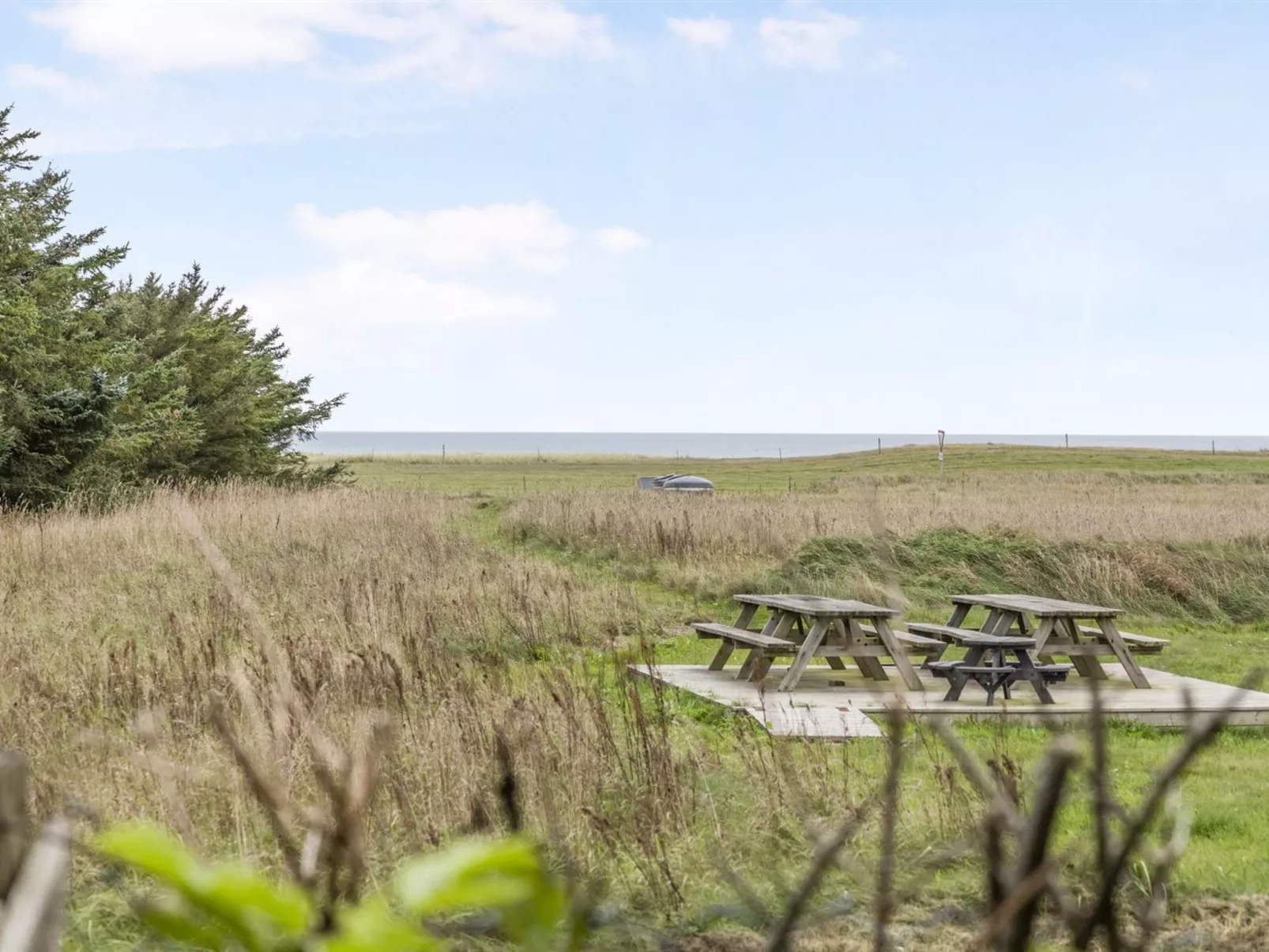 "Into" - 400m from the sea-Buiten