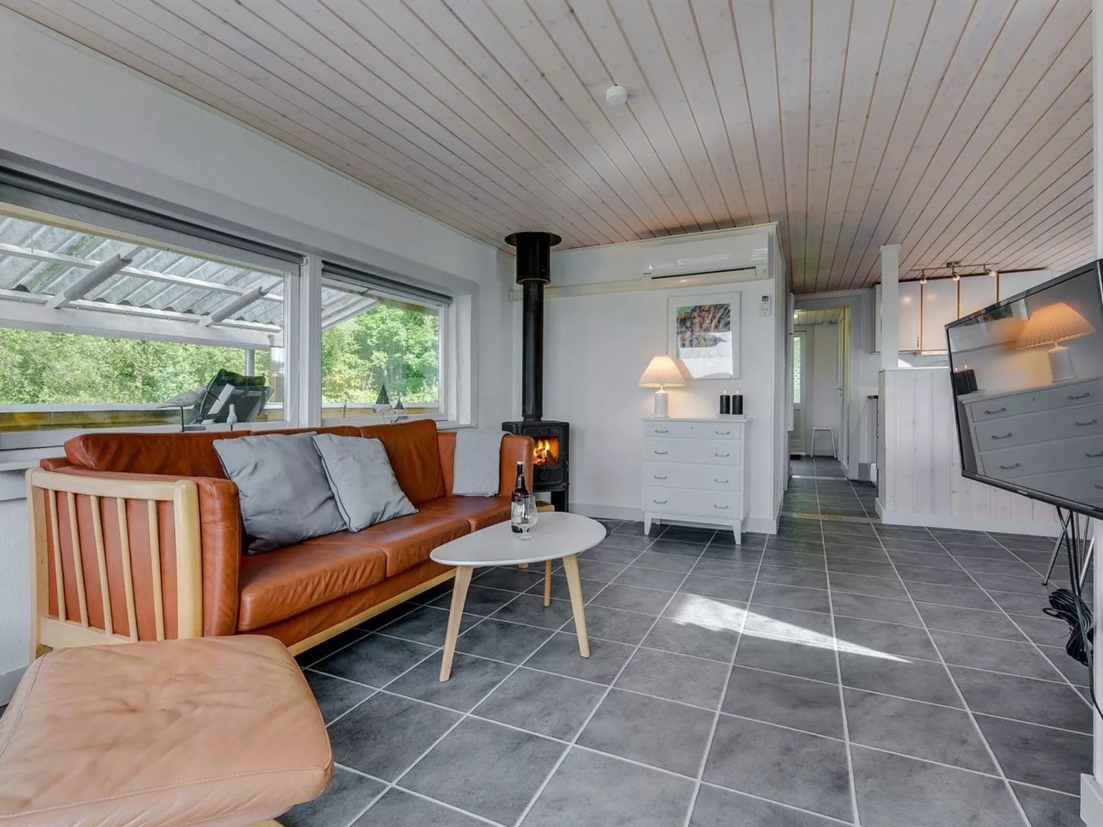 "Gjurgja" - 100m from the sea-Binnen