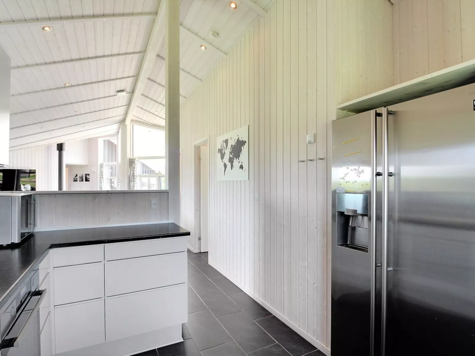 "Aviva" - 600m from the sea-Binnen