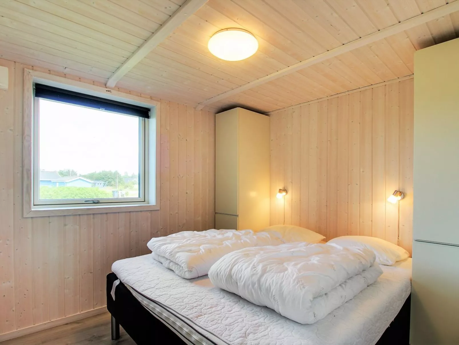 "Aviva" - 600m from the sea-Binnen