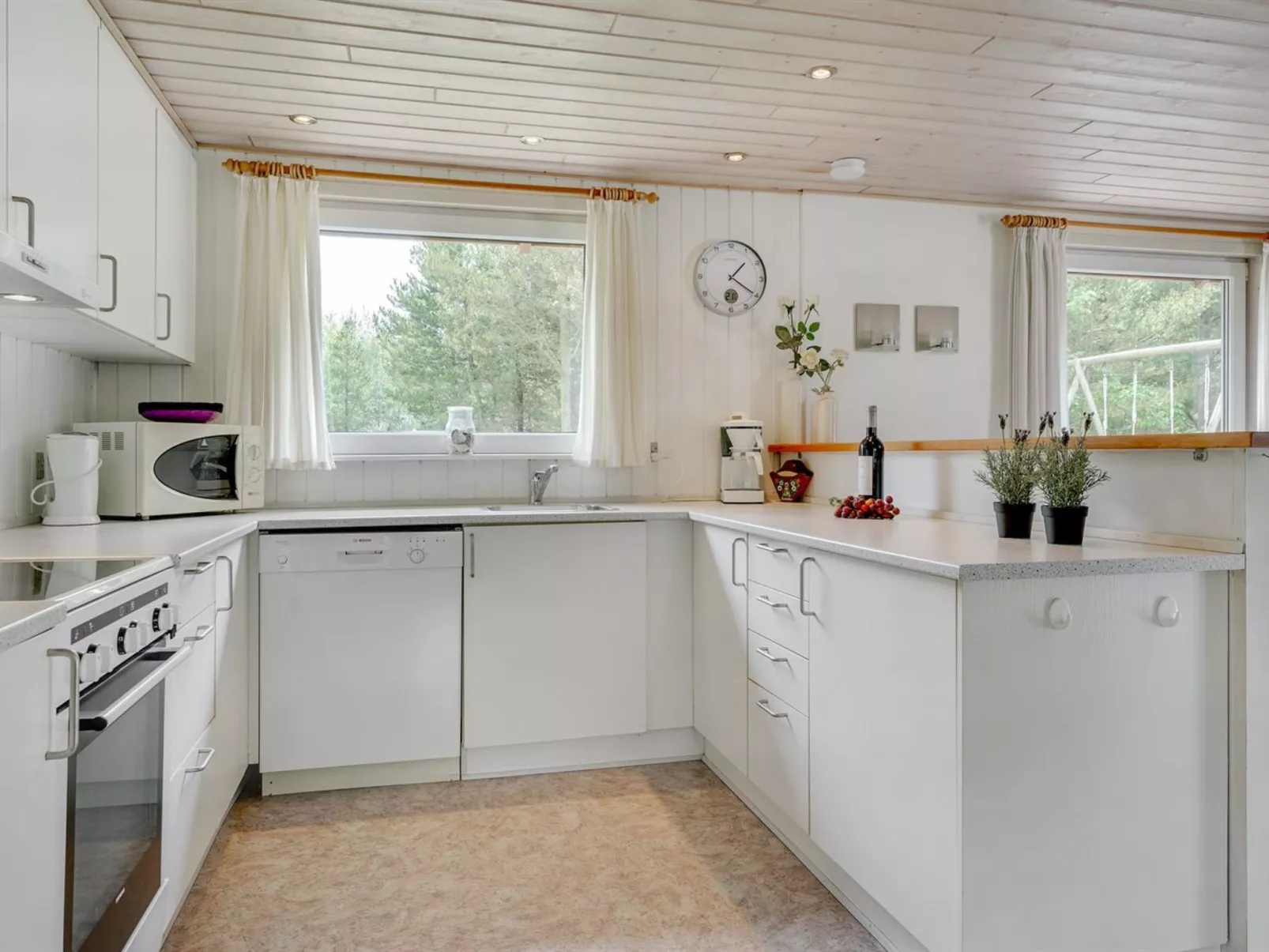 "Maija" - 1.4km from the sea-Binnen