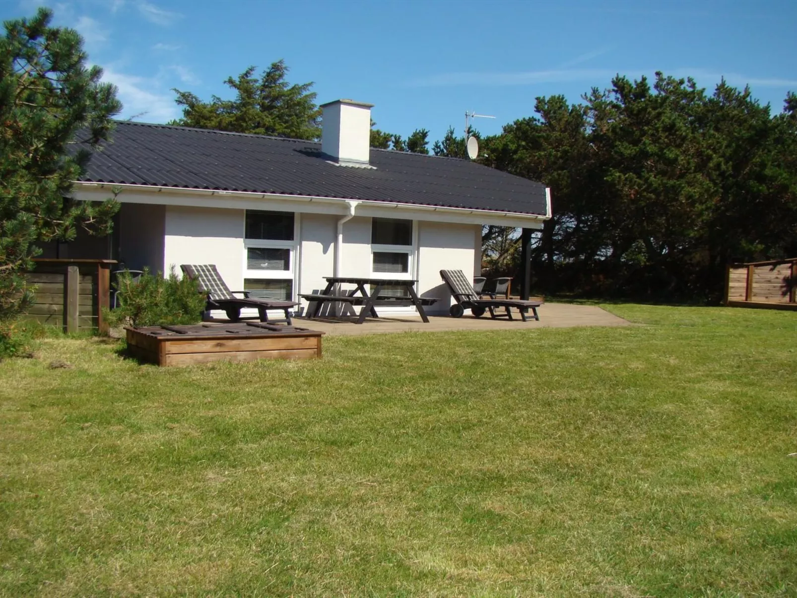 "Albrekt" - 500m from the sea-Buiten