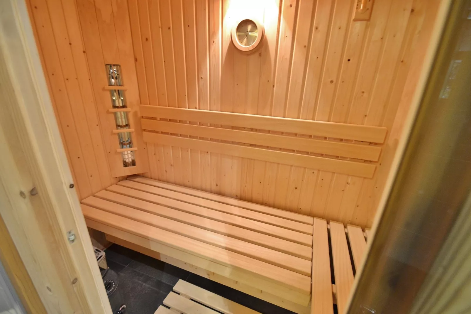 Idyllisch chalet in Le Chinaillon met sauna-Wellness