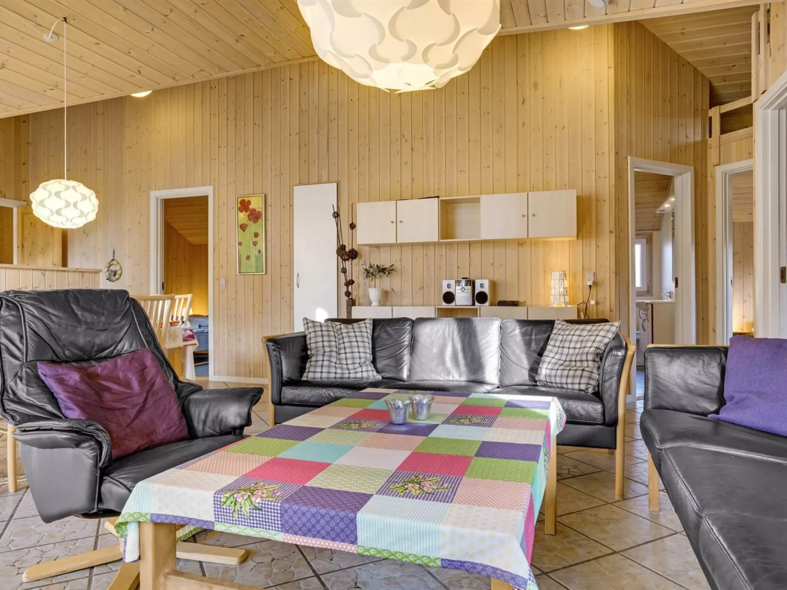 "Tyki" - 12km from the sea-Binnen