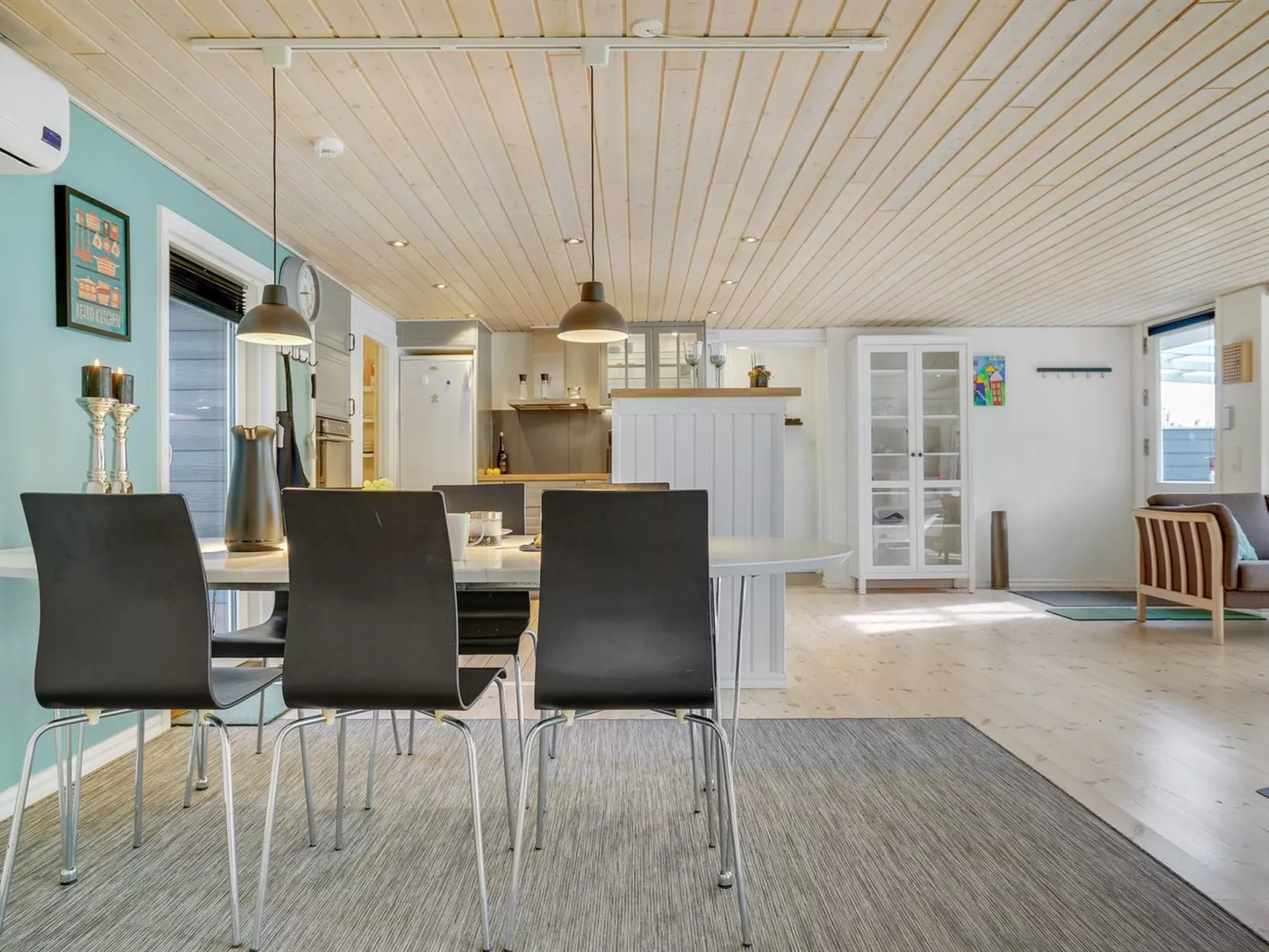 "Erhardt" - 800m from the sea-Binnen