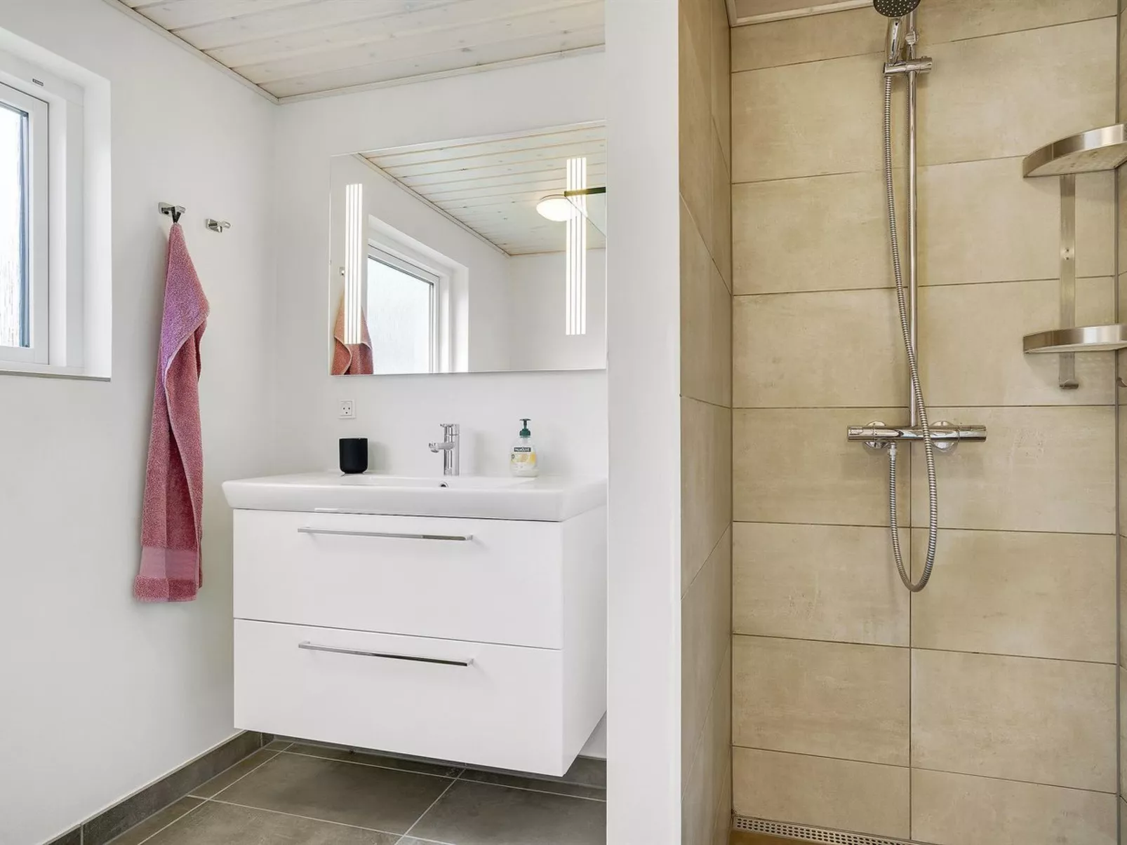 "Erhardt" - 800m from the sea-Buiten