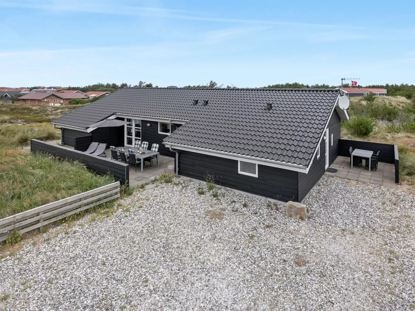 "Mavis" - 800m from the sea-Buiten