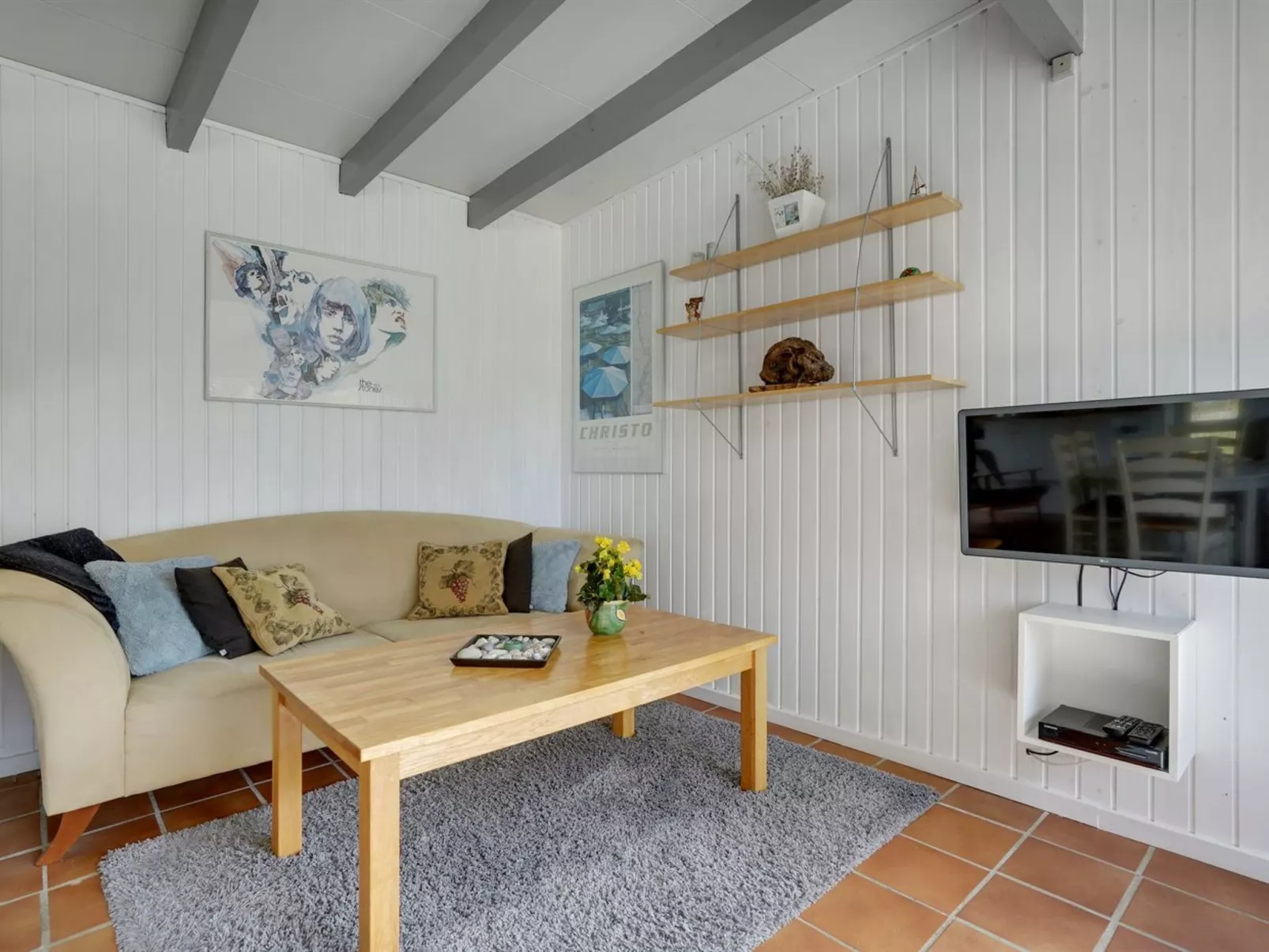 "Marjo" - all inclusive - 300m from the sea-Binnen
