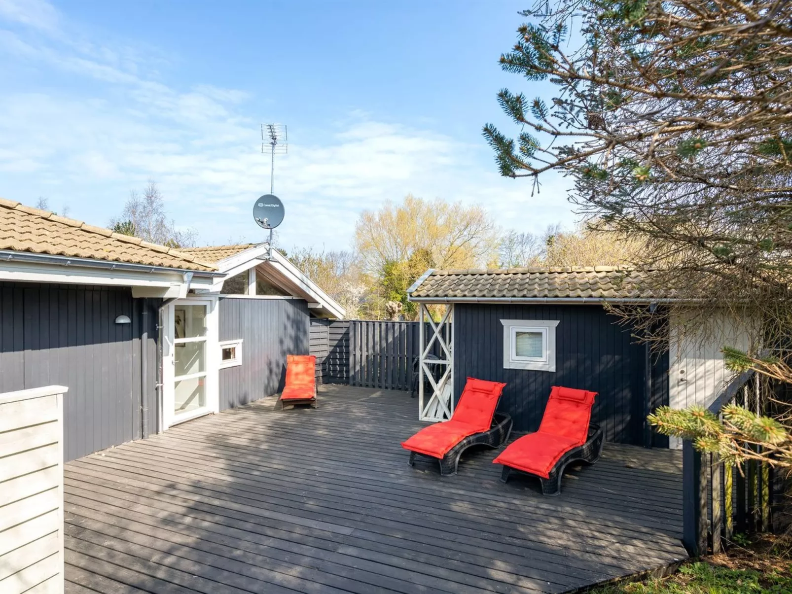 "Marjo" - all inclusive - 300m from the sea-Buiten