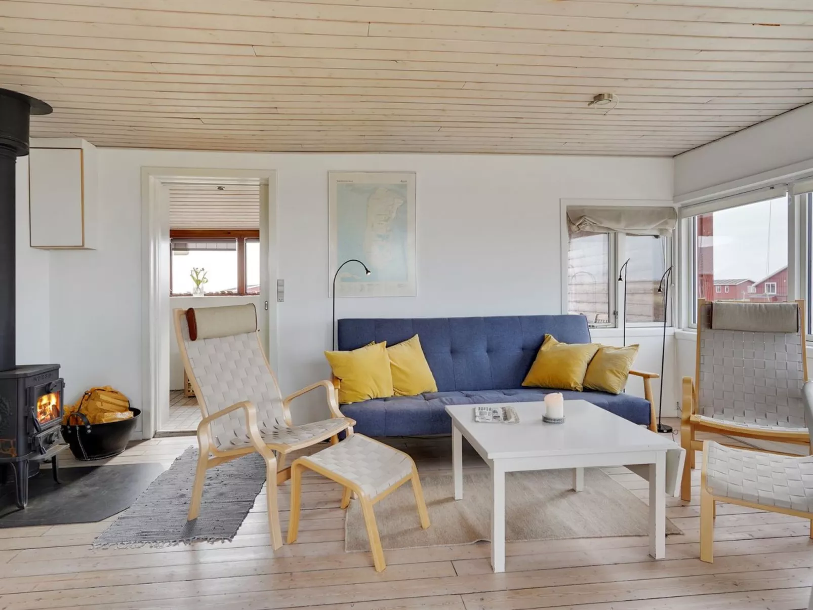 "Lennart" - 750m from the sea
