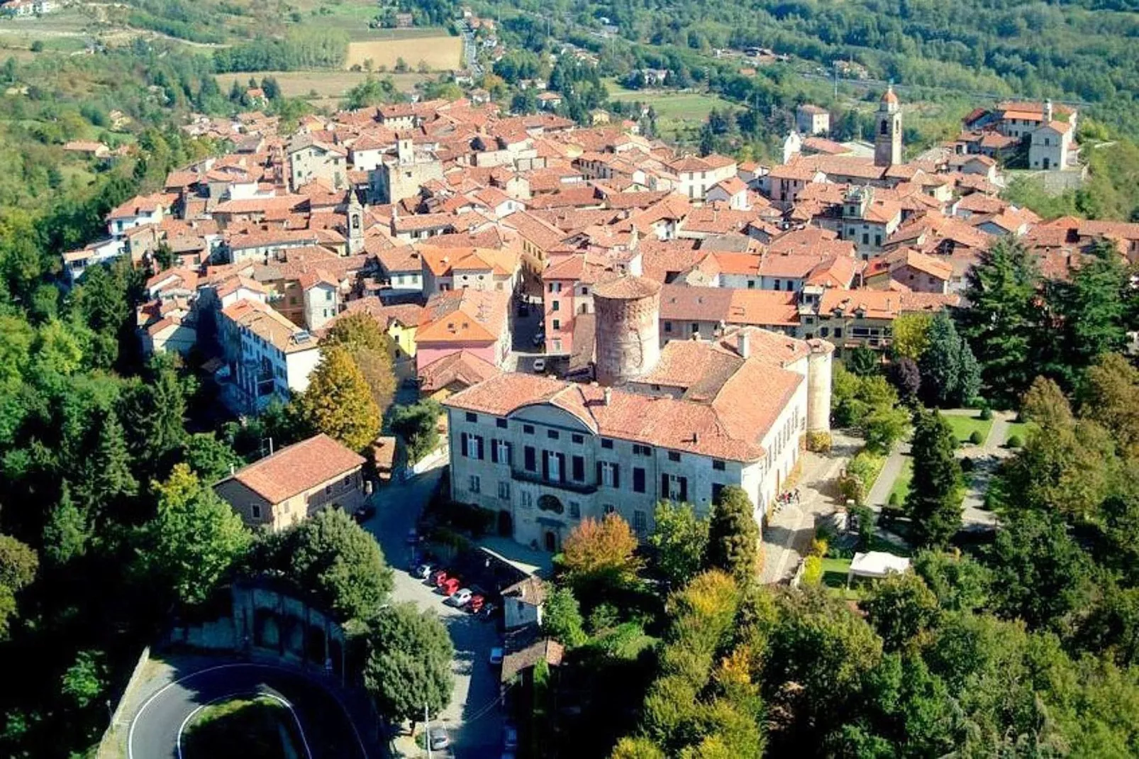 Castello Grimalda - Le Zie-Gebieden zomer 1km