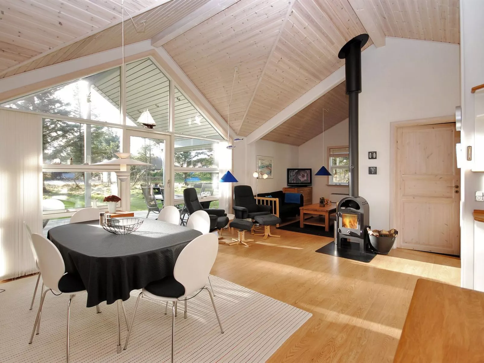 "Leifarne" - 700m from the sea-Binnen