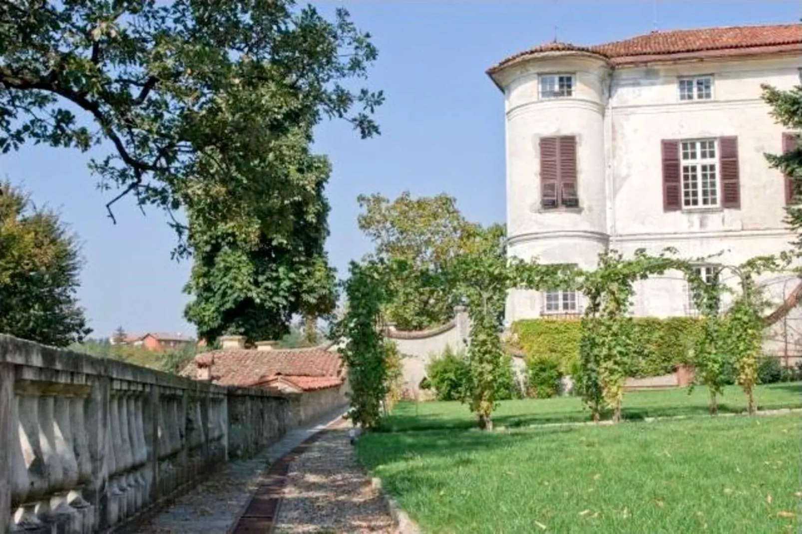 Castello Grimalda - Conchiglie-Tuinen zomer