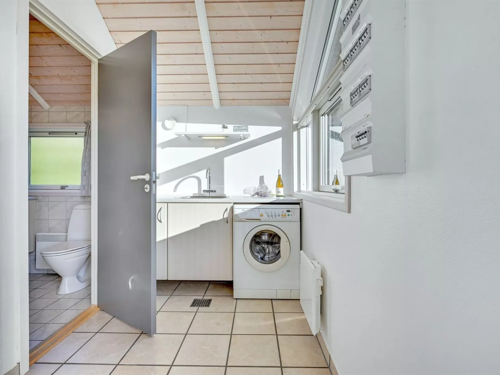 "Germaine" - 1.2km from the sea-Binnen