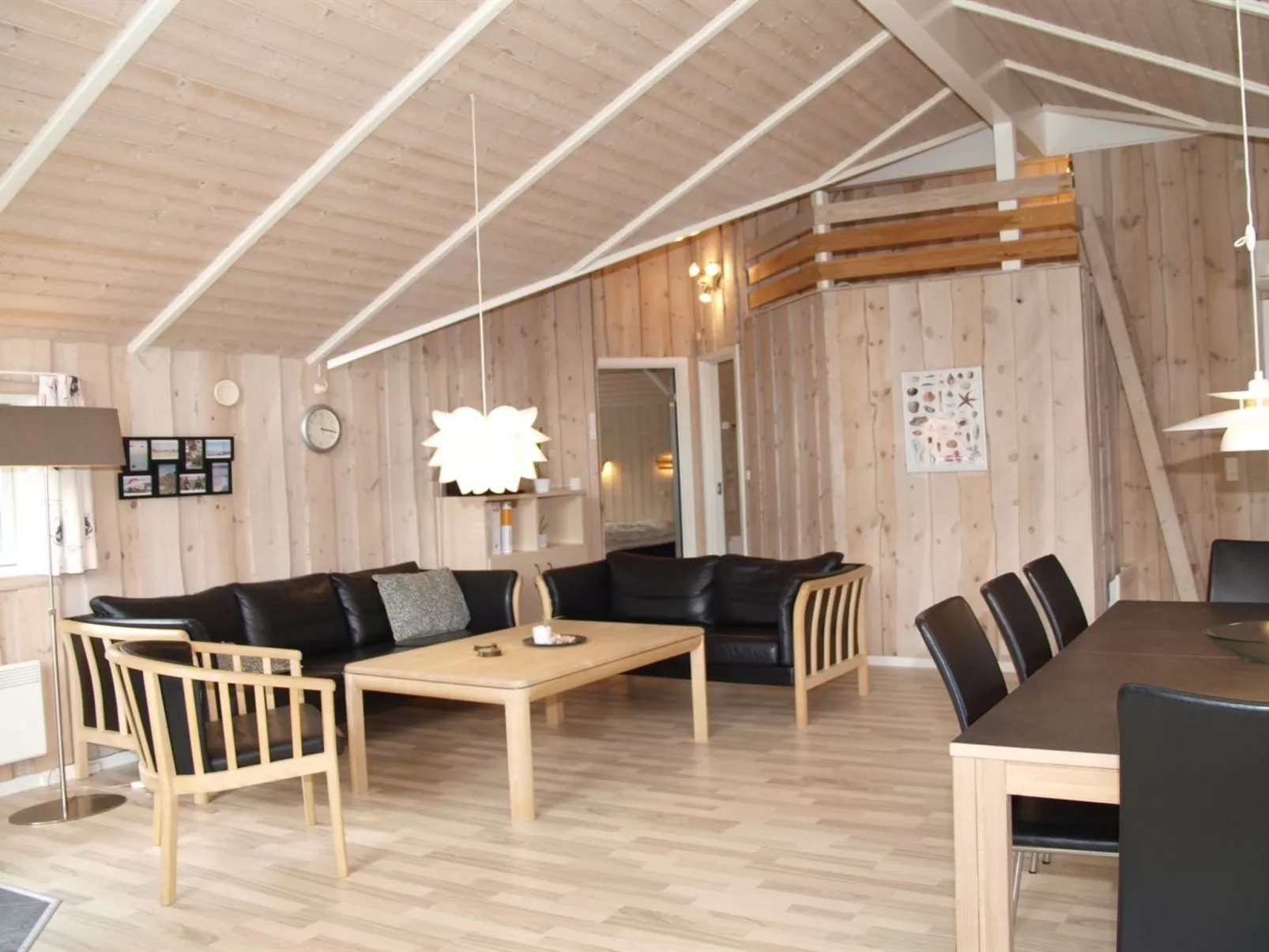 "Germaine" - 1.2km from the sea-Binnen