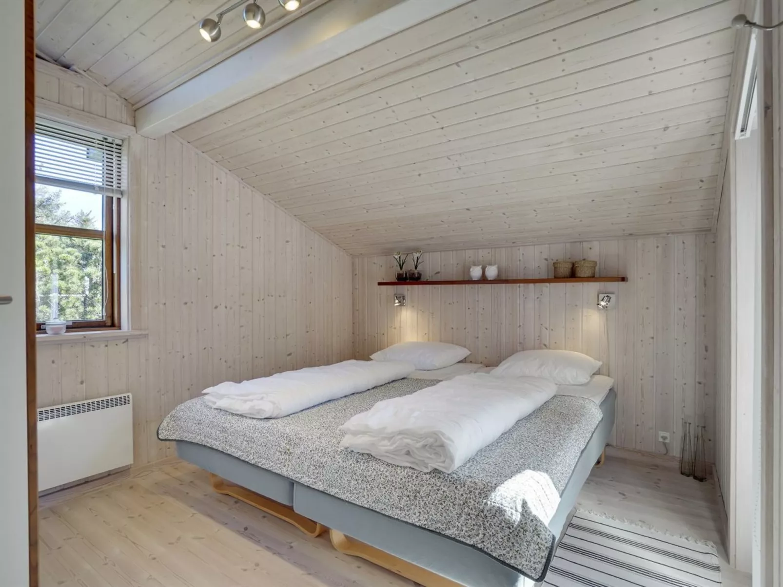 "Jelin" - 2.5km from the sea-Binnen
