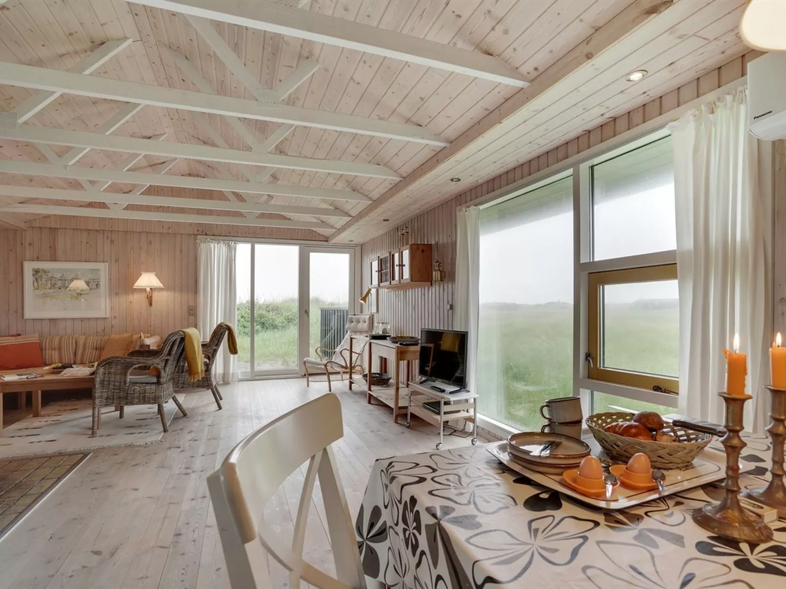 "Aatu" - 360m from the sea-Binnen