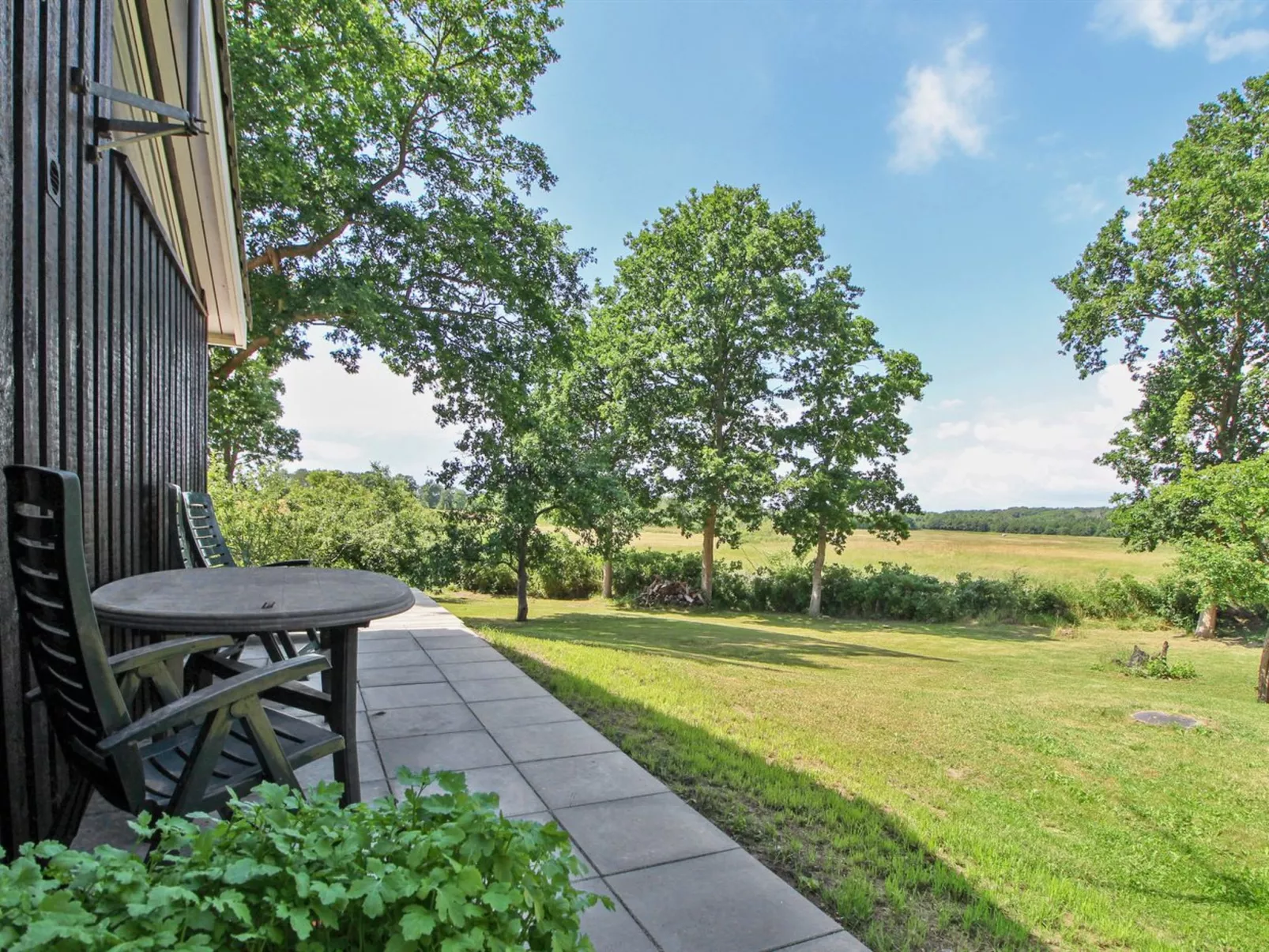"Lilla" - 120m from the sea-Buiten