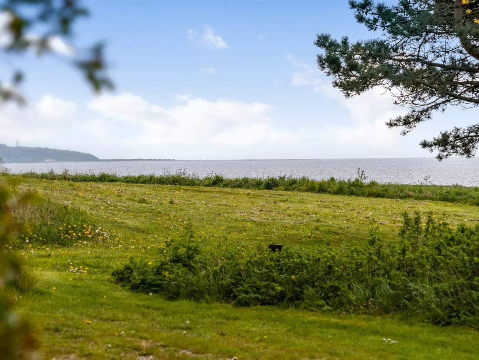"Lilla" - 120m from the sea-Buiten
