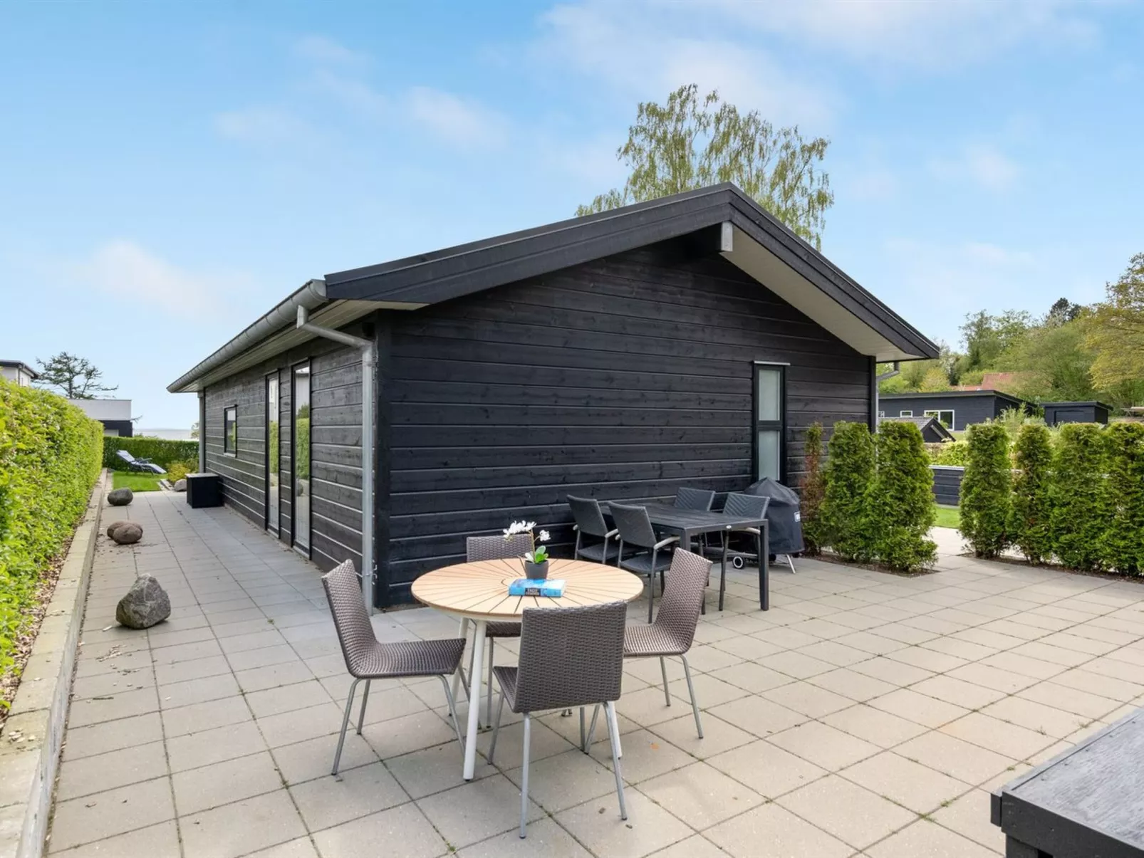 "Øgoti" - 250m from the sea-Buiten