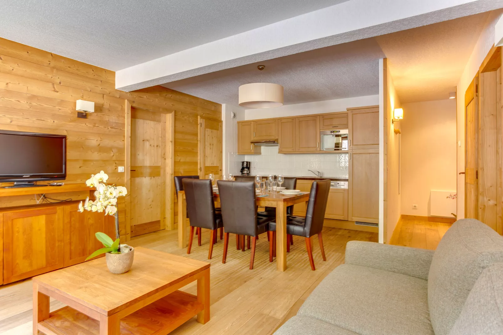 Modern appartement gelegen in authentiek Savoyaards bergdorp-Woonkamer