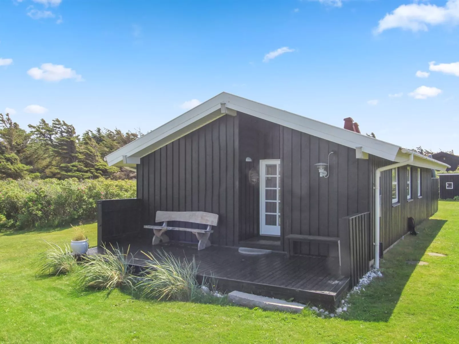 "Myriam" - 200m from the sea-Buiten