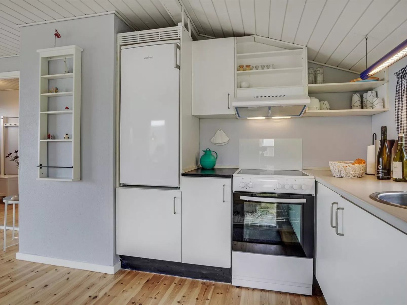 "Elpida" - 100m from the sea-Binnen