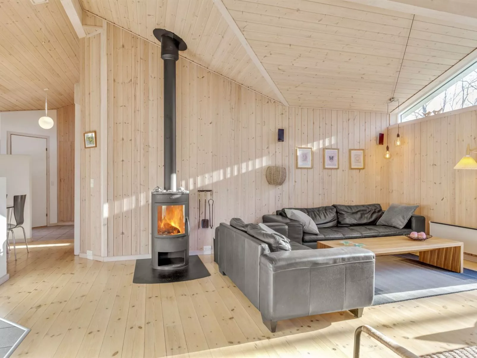 "Øthin" - 700m from the sea-Binnen