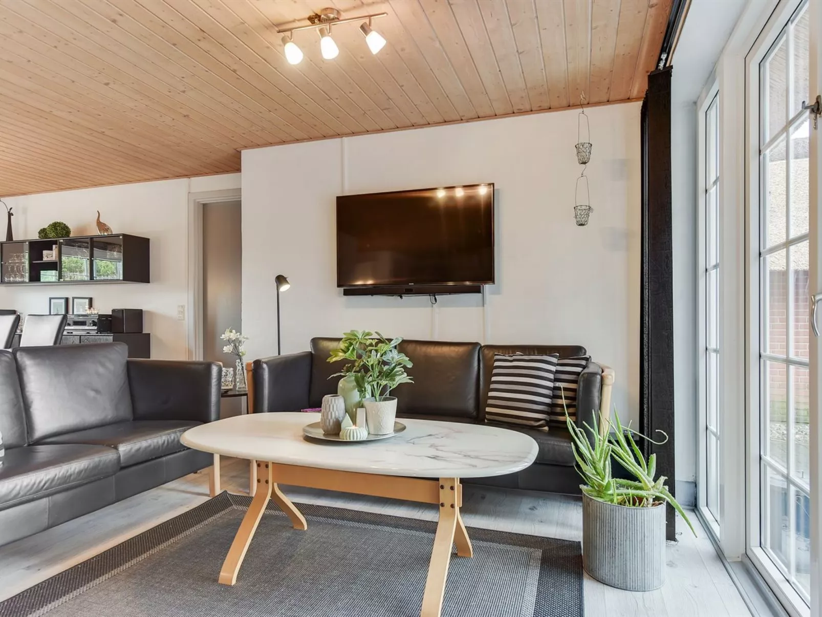 "Artan" - 2.6km from the sea-Binnen