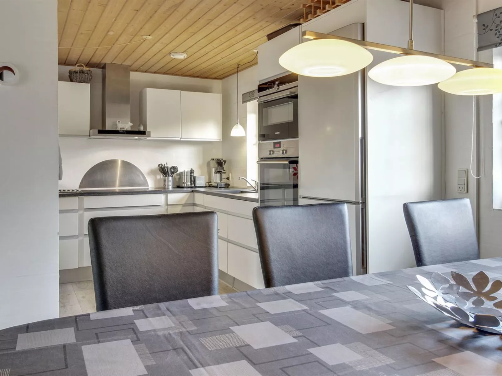 "Artan" - 2.6km from the sea-Binnen
