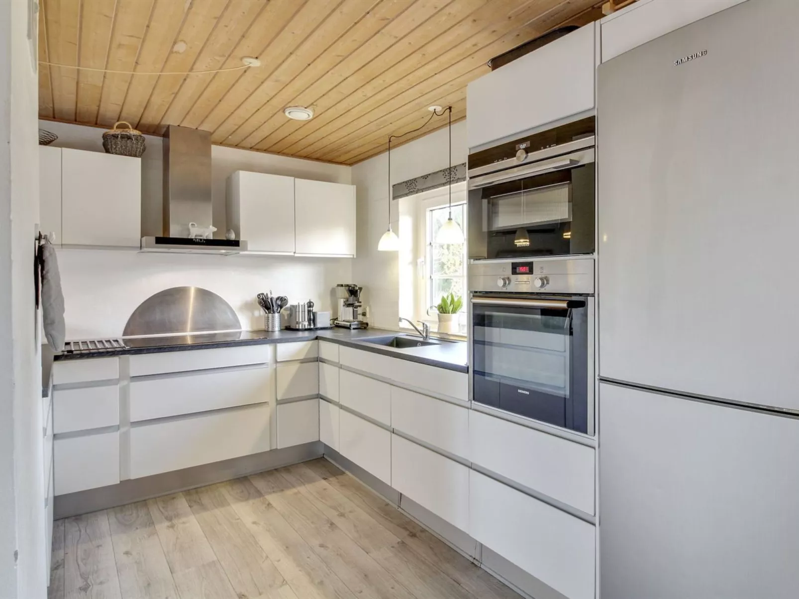 "Artan" - 2.6km from the sea-Binnen