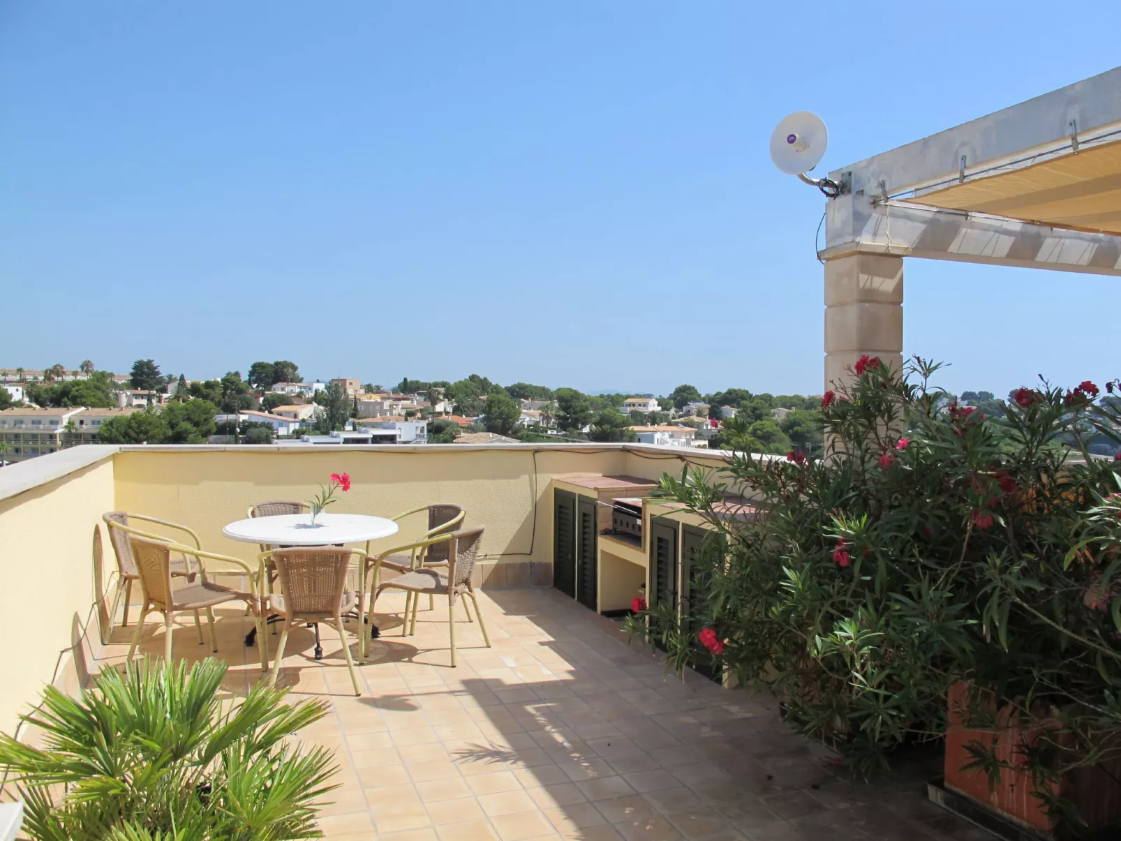 Penthouse Las Palmeras-Buiten