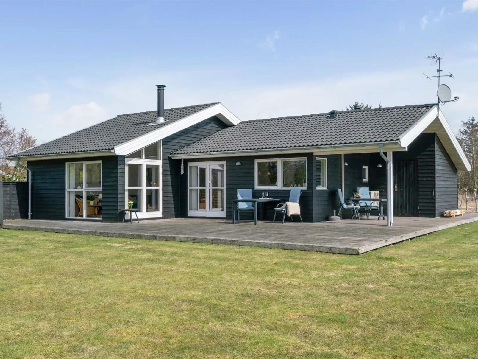 "Hampus" - 500m from the sea-Buiten