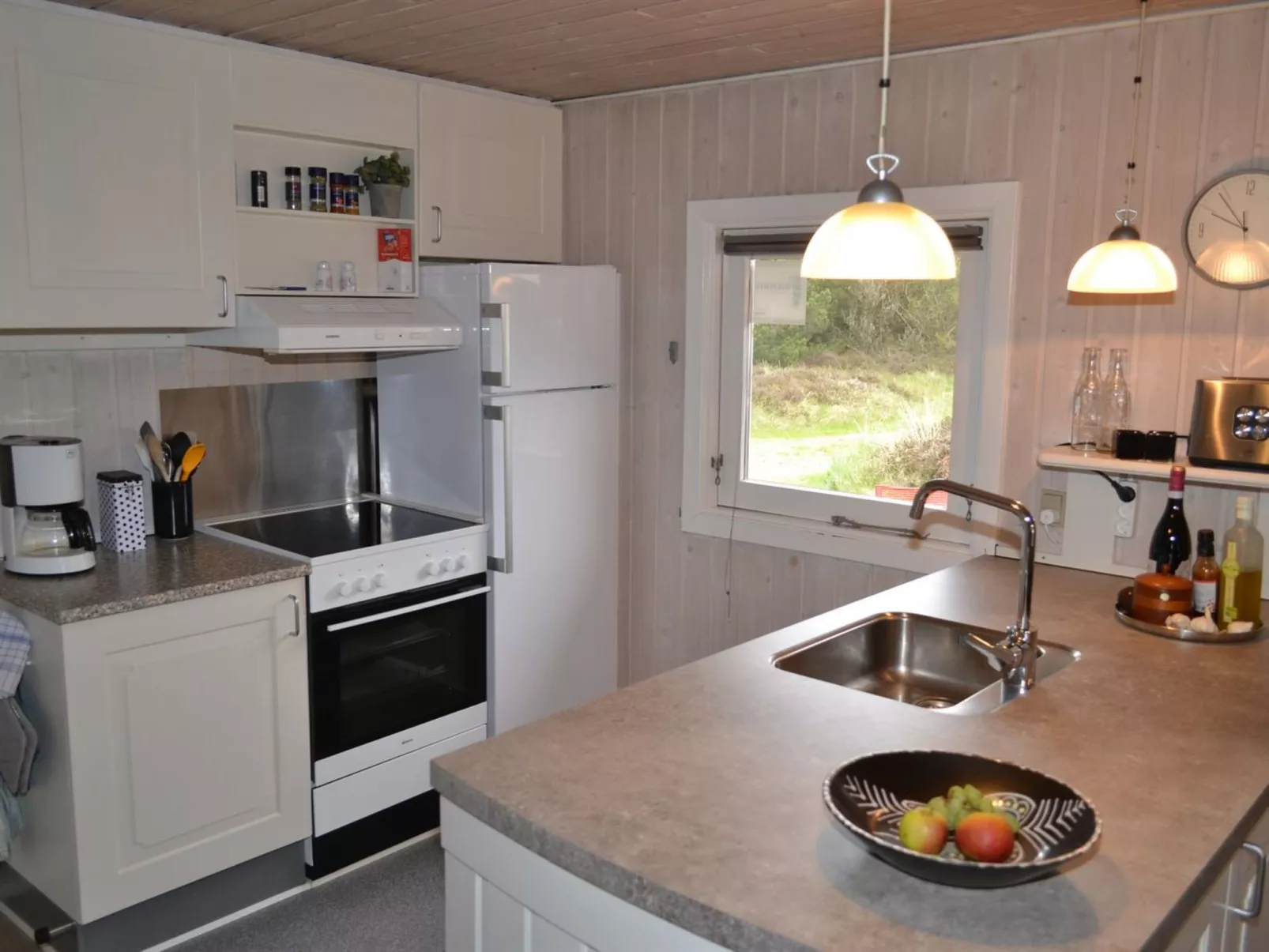 "Karlotta" - 2.2km from the sea-Binnen