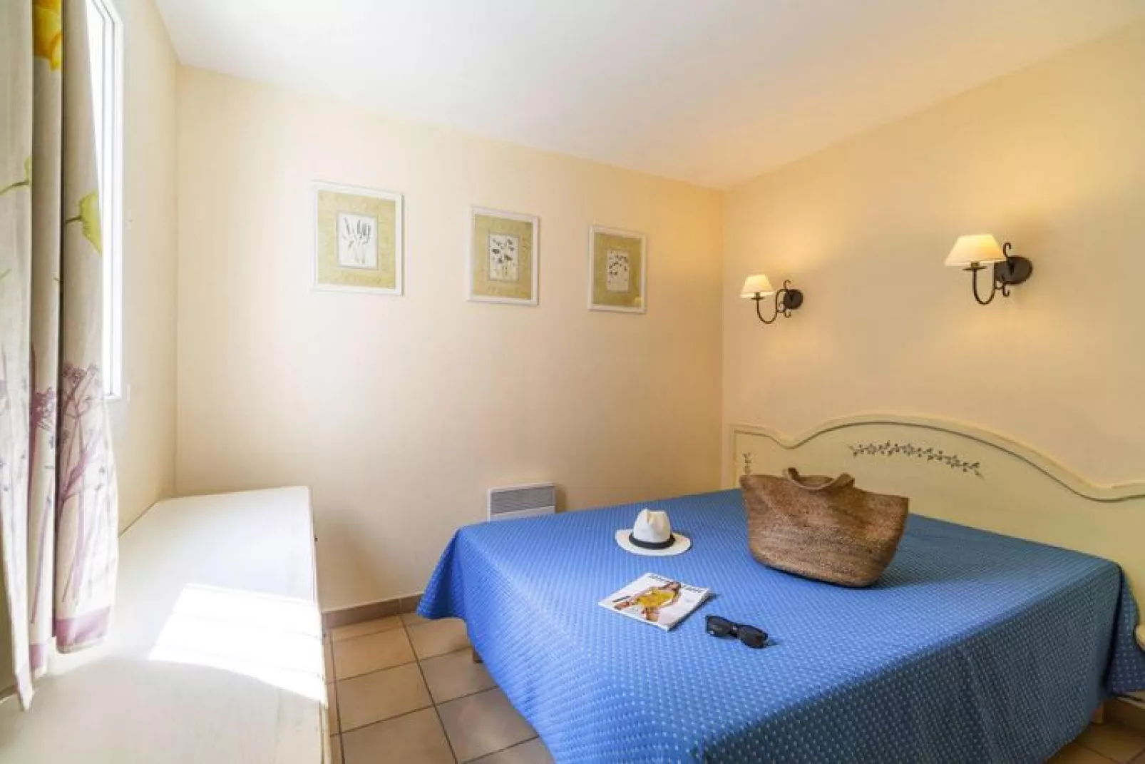 Residence Les Restanques du Golfe de St Tropez Grimaud - Appartement 5 personnes - 1 chambre - Vue mer Standard-Slaapkamer