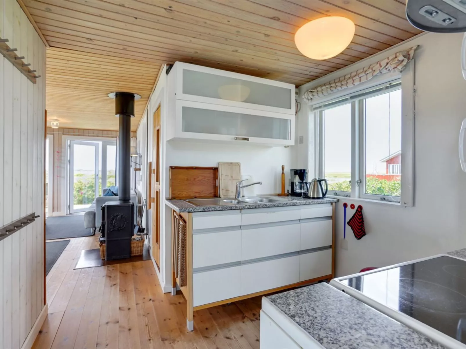 "Hermoth" - 300m from the sea-Binnen